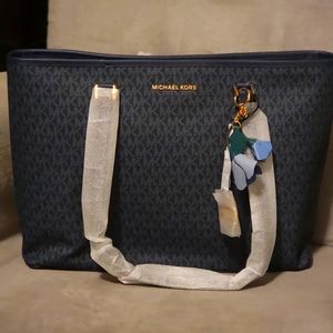 Michael kors large Jet Set tote